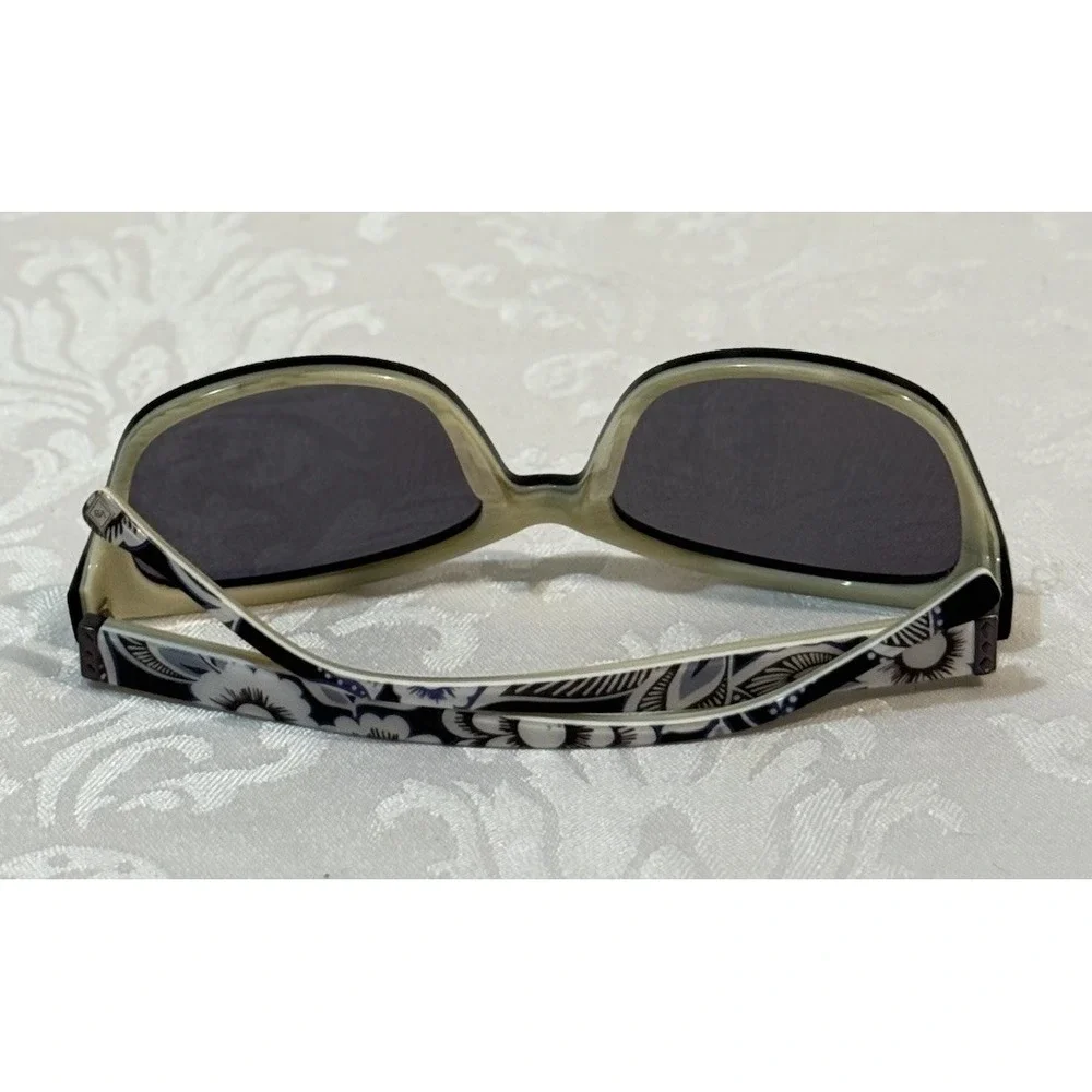 Vera Bradley Polarized Cat Eye Cheryl model Santiago Ivory pattern Plastic